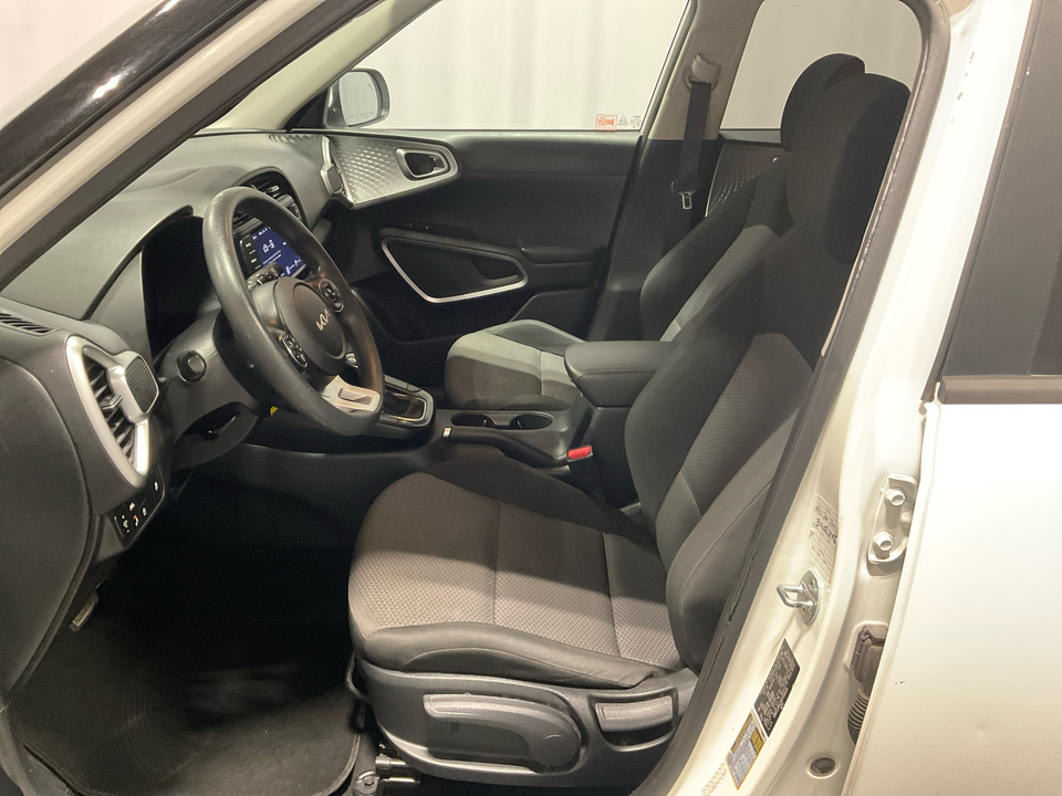 2022 Kia Soul LX CVT