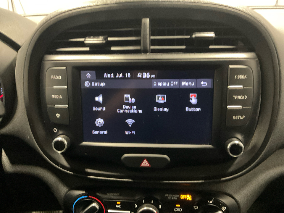 2022 Kia Soul LX CVT