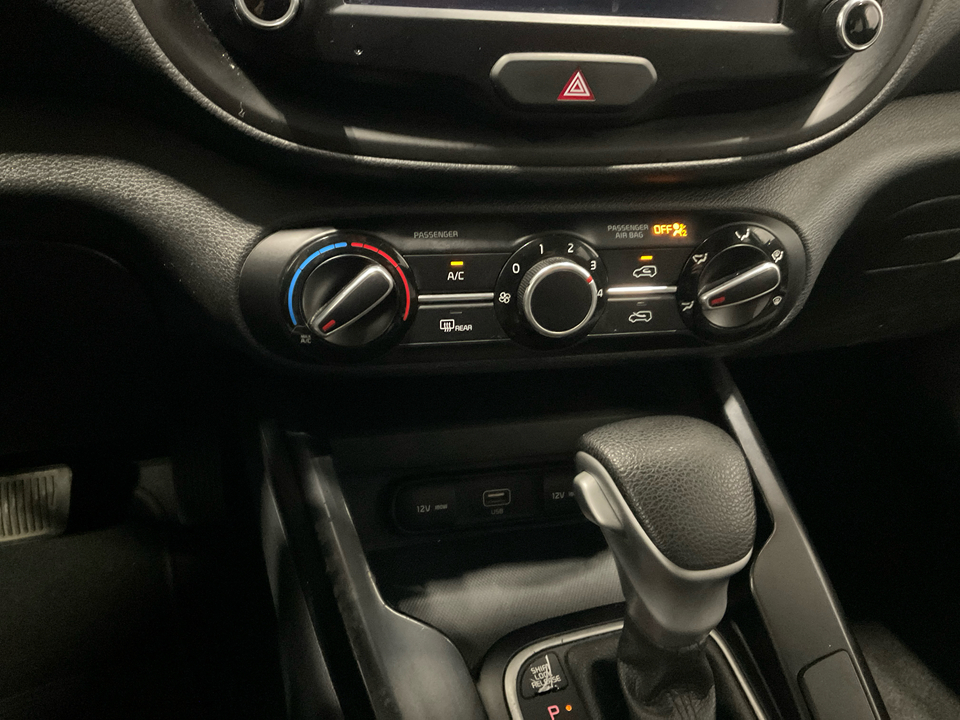 2022 Kia Soul LX CVT