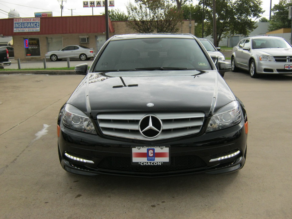 2011 Mercedes-Benz C-Class C300 Luxury Sedan