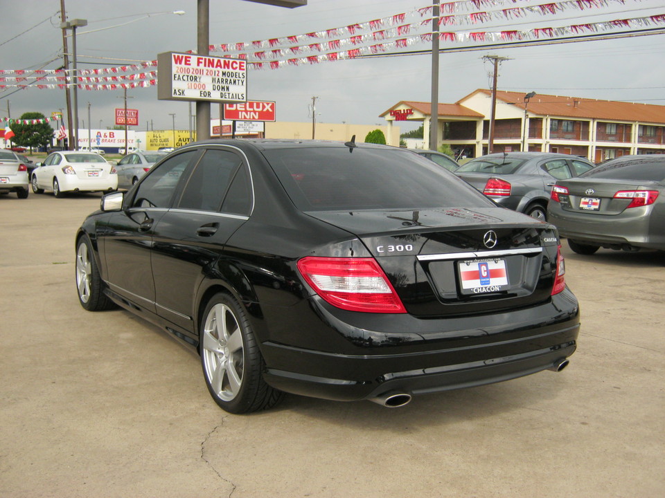 2011 Mercedes-Benz C-Class C300 Luxury Sedan