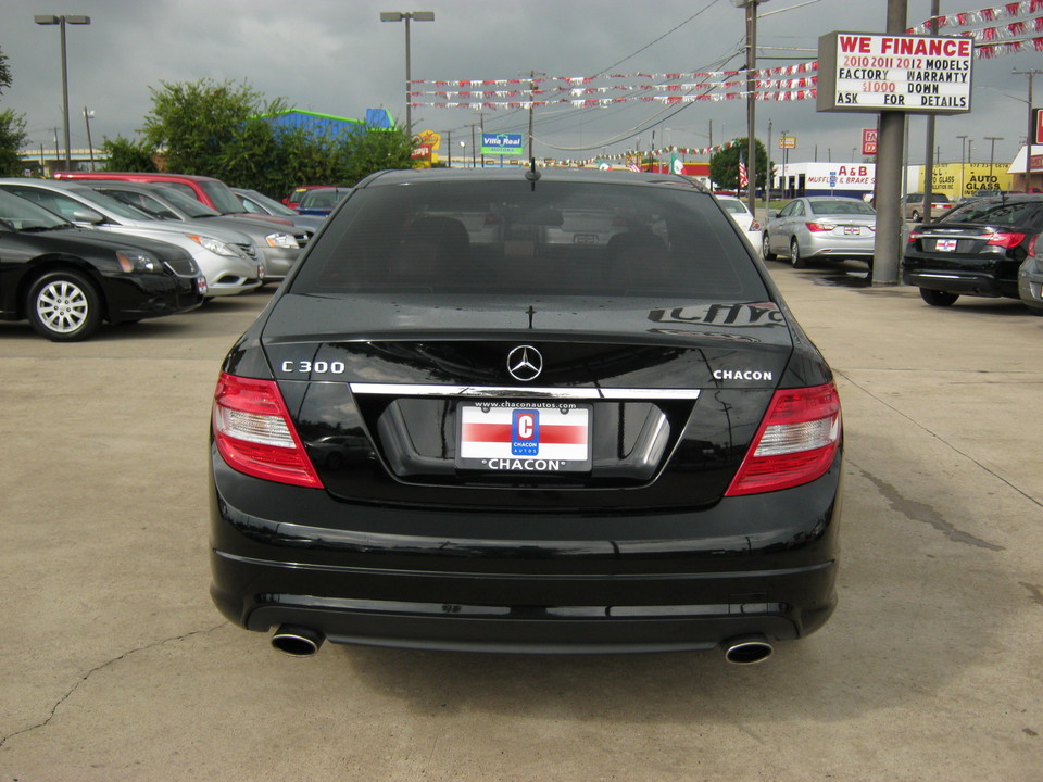 2011 Mercedes-Benz C-Class C300 Luxury Sedan