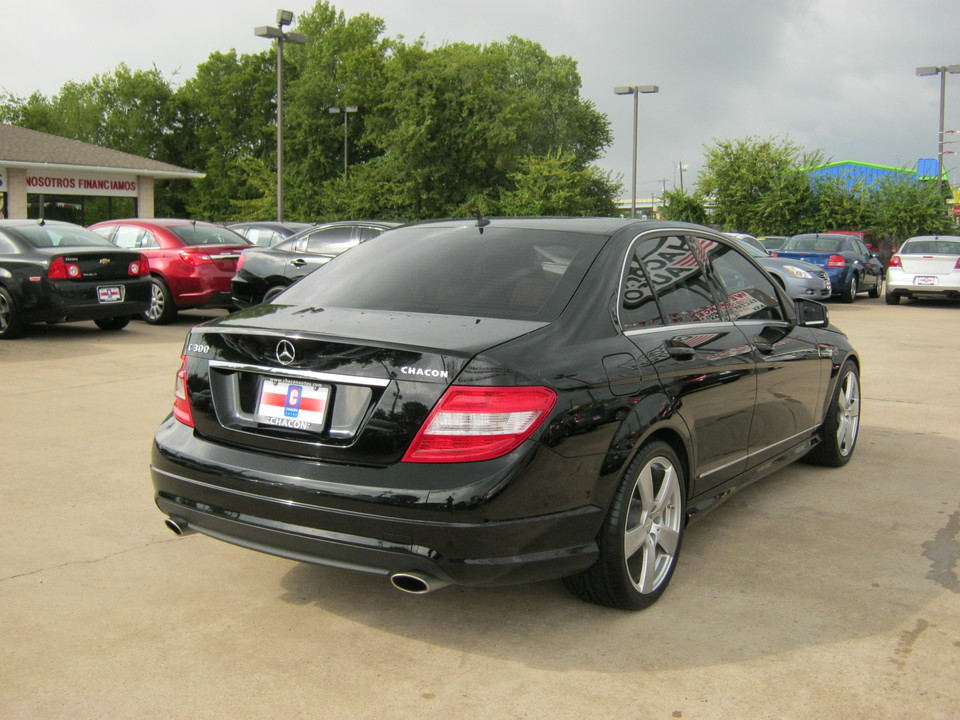 2011 Mercedes-Benz C-Class C300 Luxury Sedan