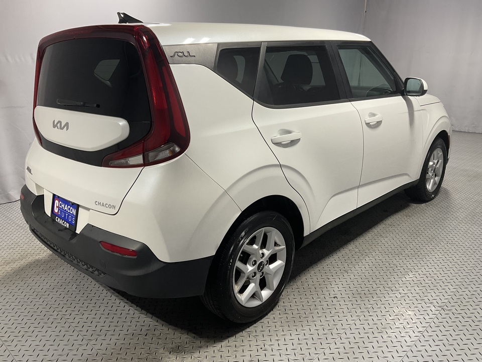 2022 Kia Soul LX CVT