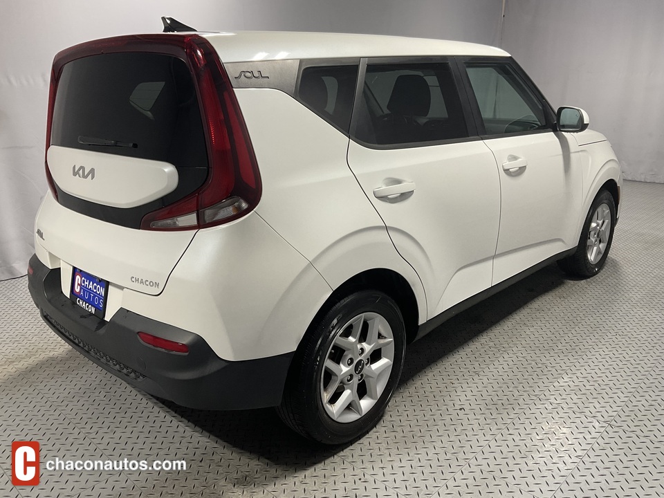 2022 Kia Soul LX CVT