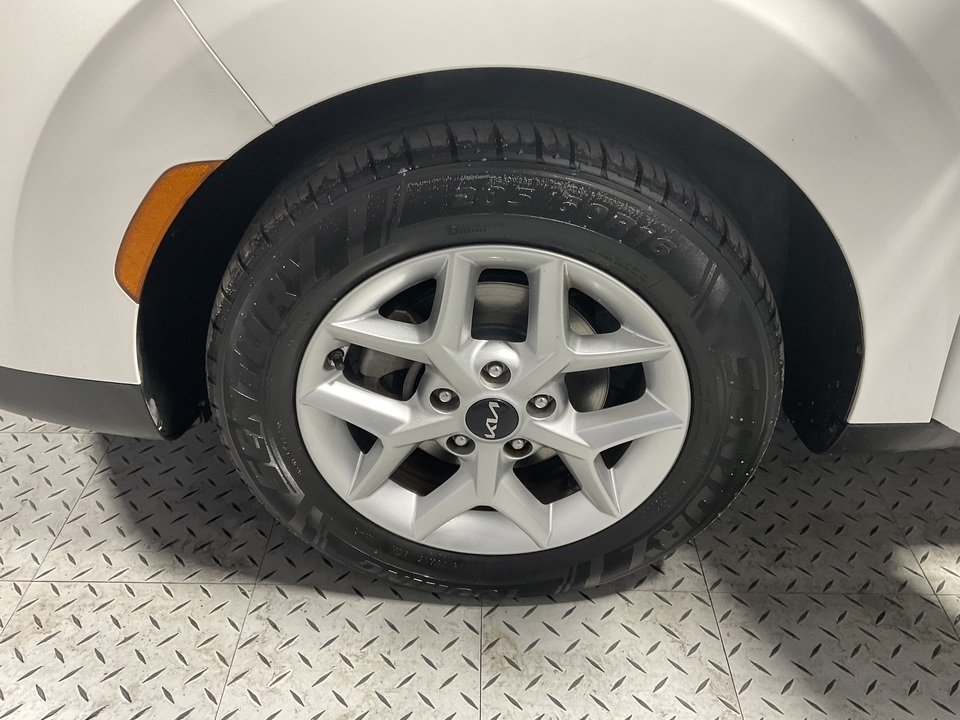 2022 Kia Soul LX CVT