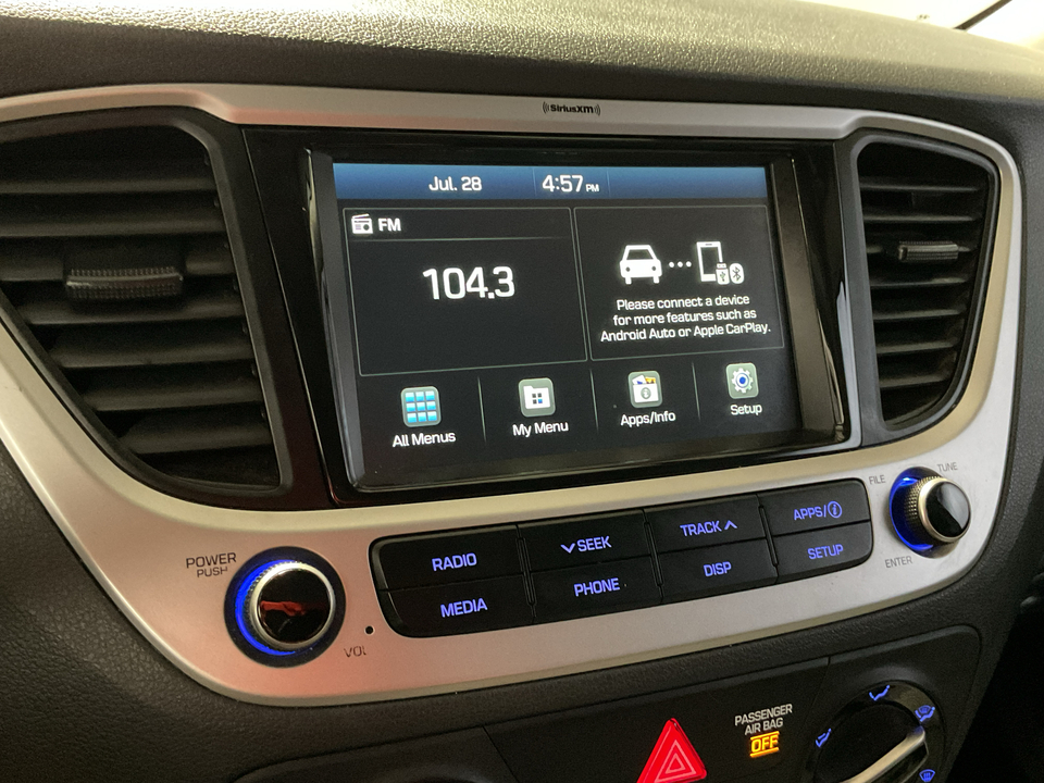 2022 Hyundai Accent SEL 4-Door 6A