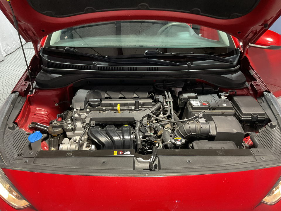 2022 Hyundai Accent SEL 4-Door 6A
