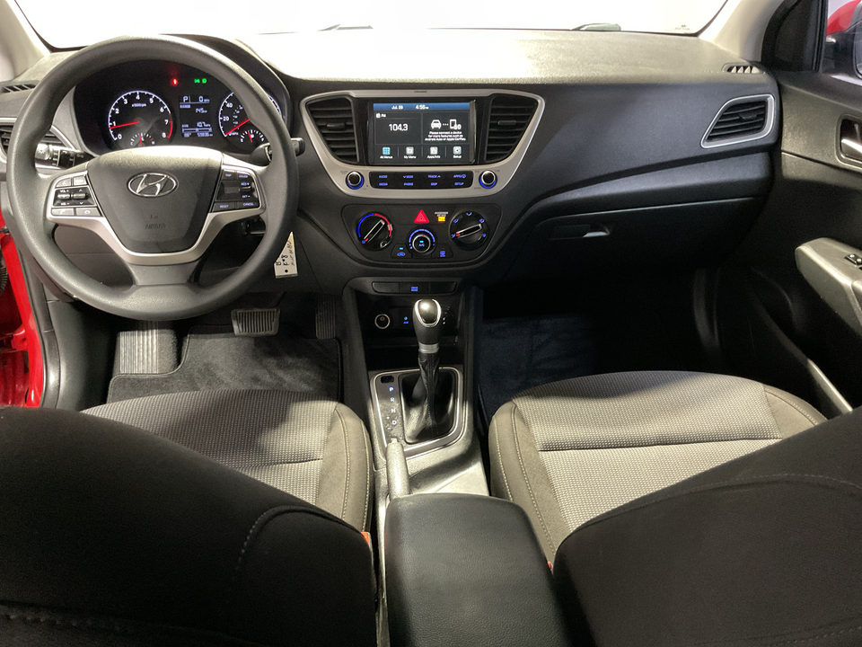 2022 Hyundai Accent SEL 4-Door 6A