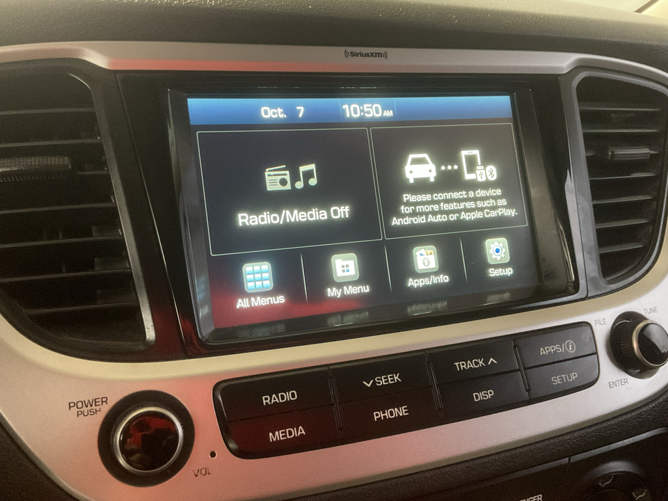 2022 Hyundai Accent SEL 4-Door 6A