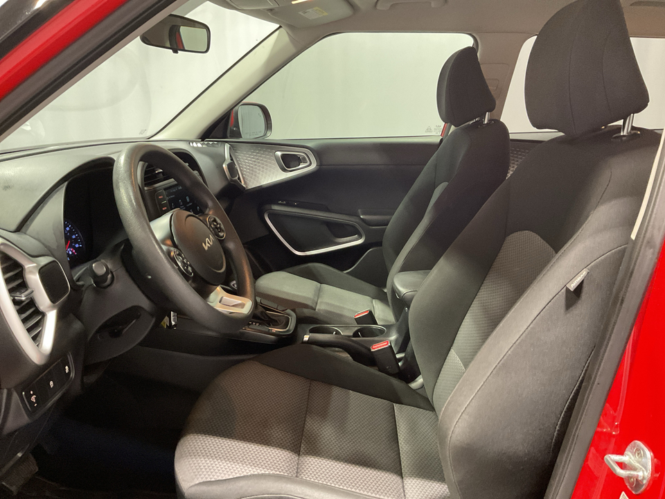 2022 Kia Soul LX CVT
