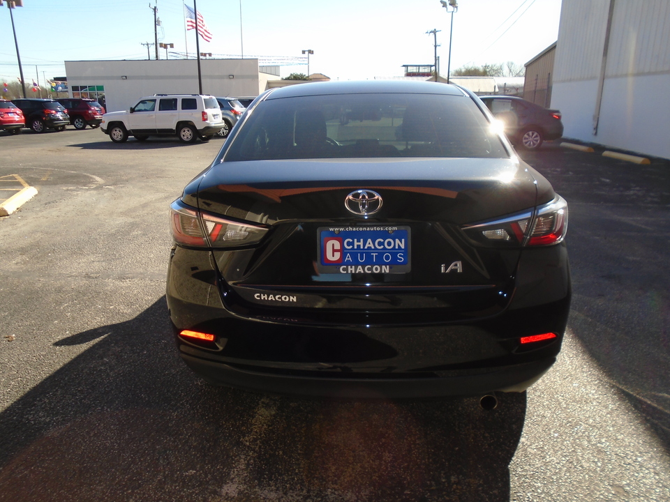 2017 Toyota Yaris iA 6A