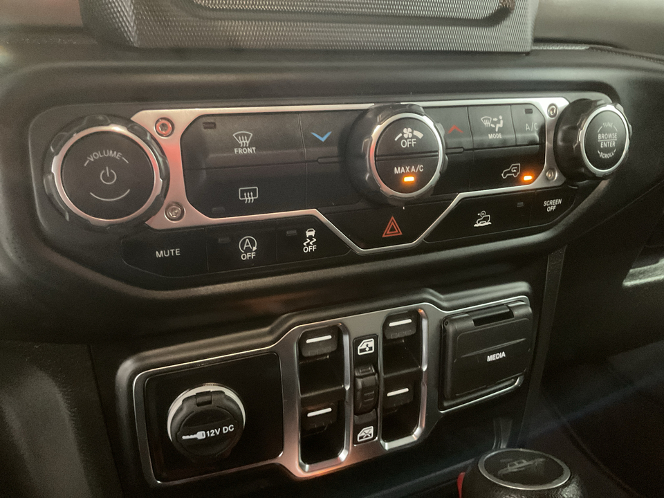 2022 Jeep Gladiator Sport