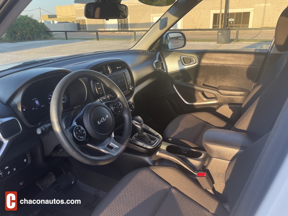 2022 Kia Soul LX CVT