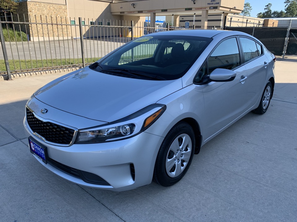 Used 2017 Kia Forte LX 6A for Sale - Chacon Autos