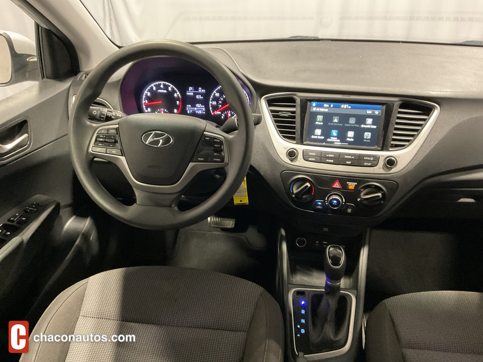 2022 Hyundai Accent SEL 4-Door 6A