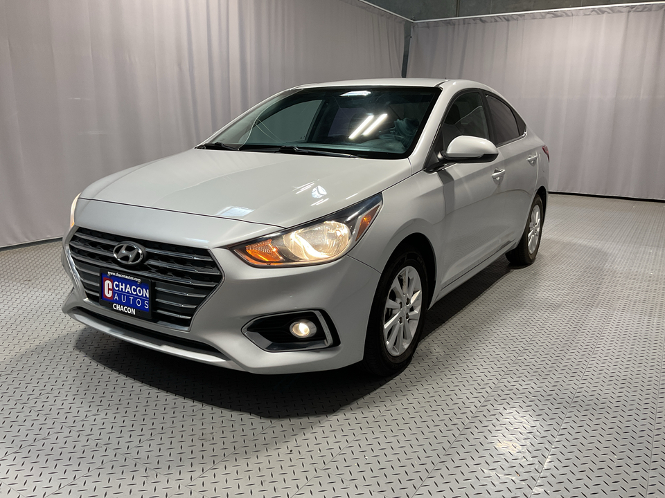 2022 Hyundai Accent SEL 4-Door 6A