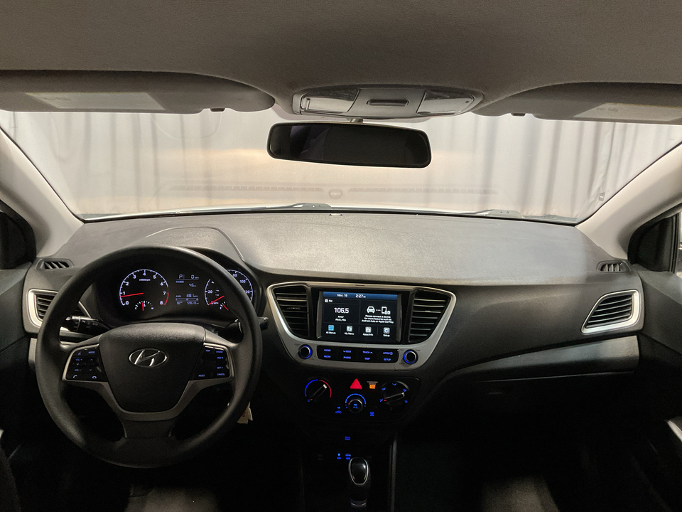 2022 Hyundai Accent SEL 4-Door 6A