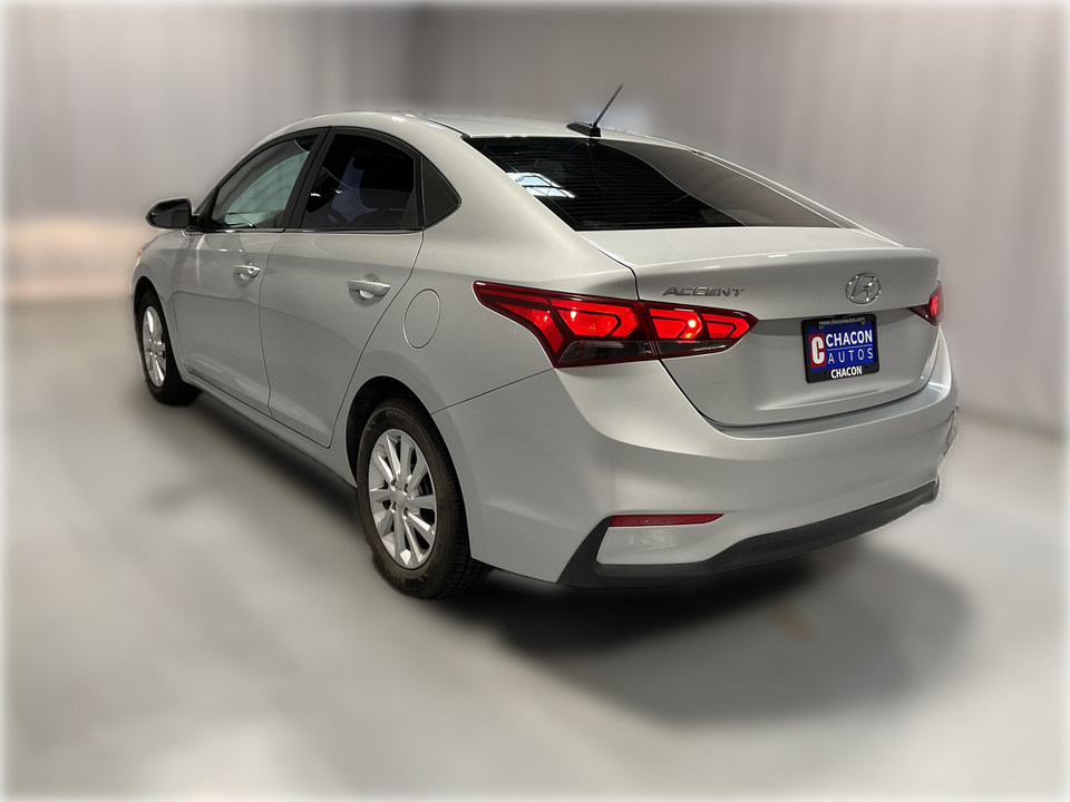 2022 Hyundai Accent SEL 4-Door 6A
