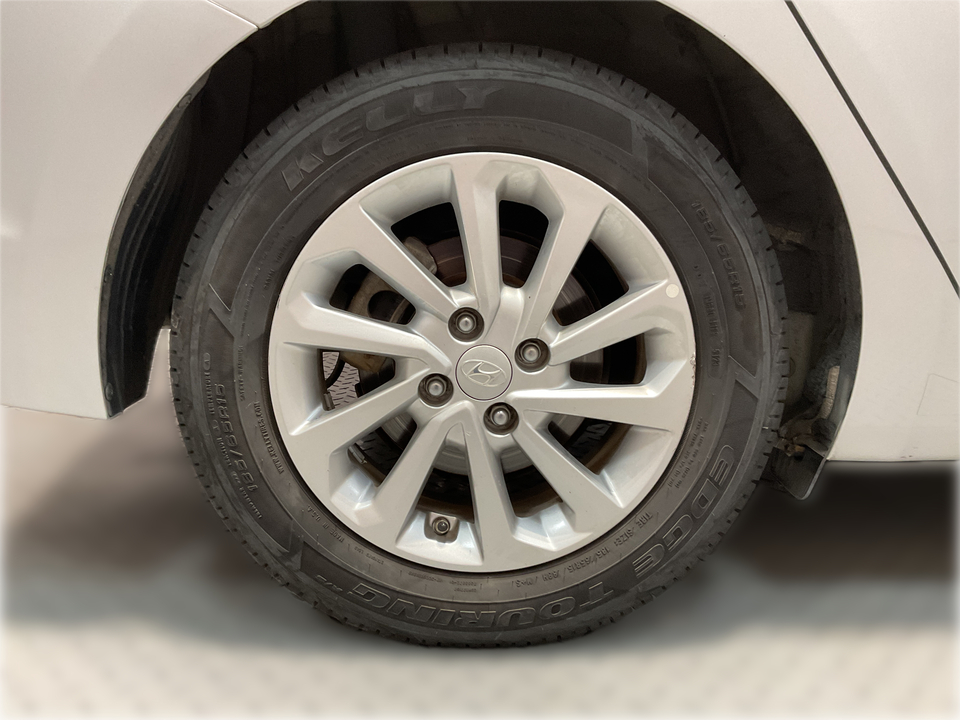 2022 Hyundai Accent SEL 4-Door 6A