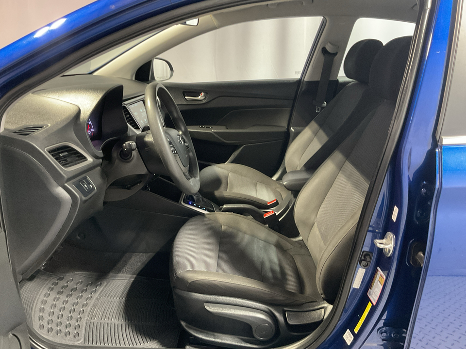 2022 Hyundai Accent SE 4-Door 6A