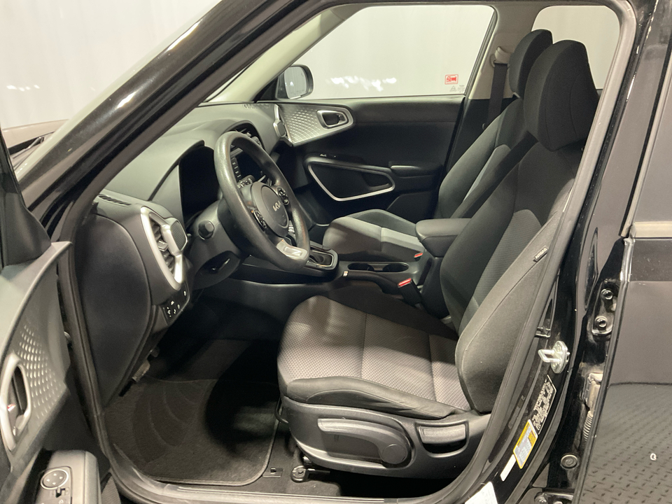 2022 Kia Soul LX CVT