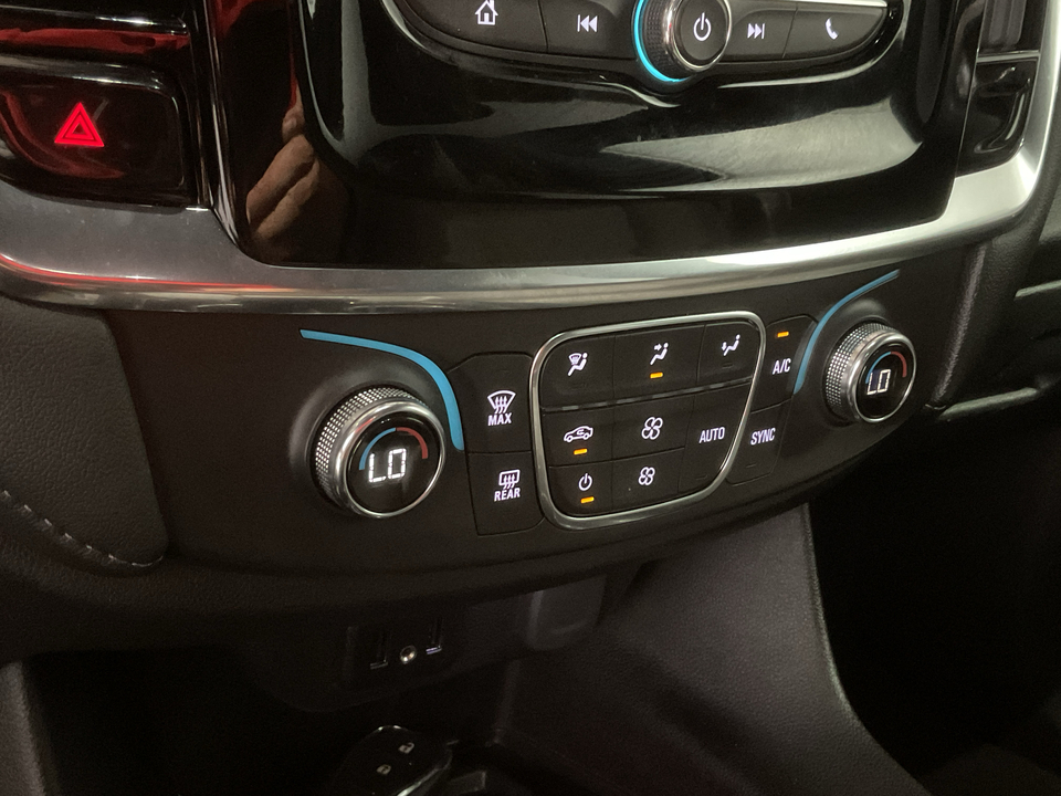 2023 Chevrolet Traverse LT FWD