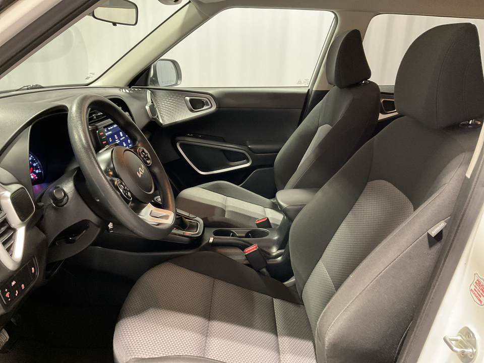 2022 Kia Soul LX CVT