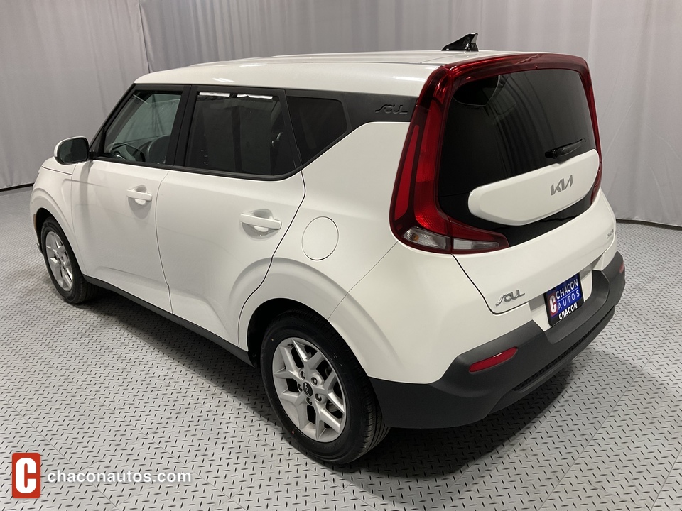 2022 Kia Soul LX CVT