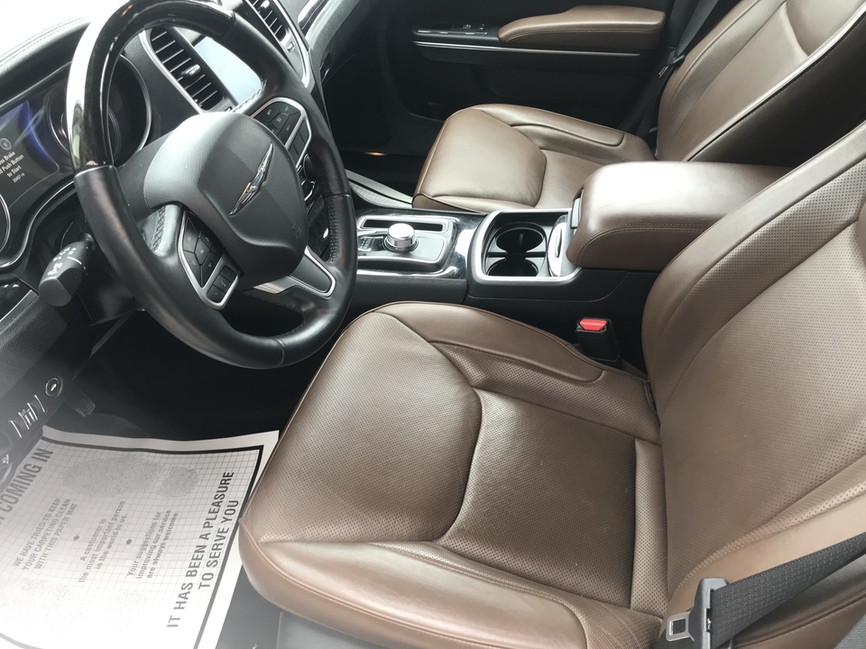 2018 Chrysler 300 Limited RWD