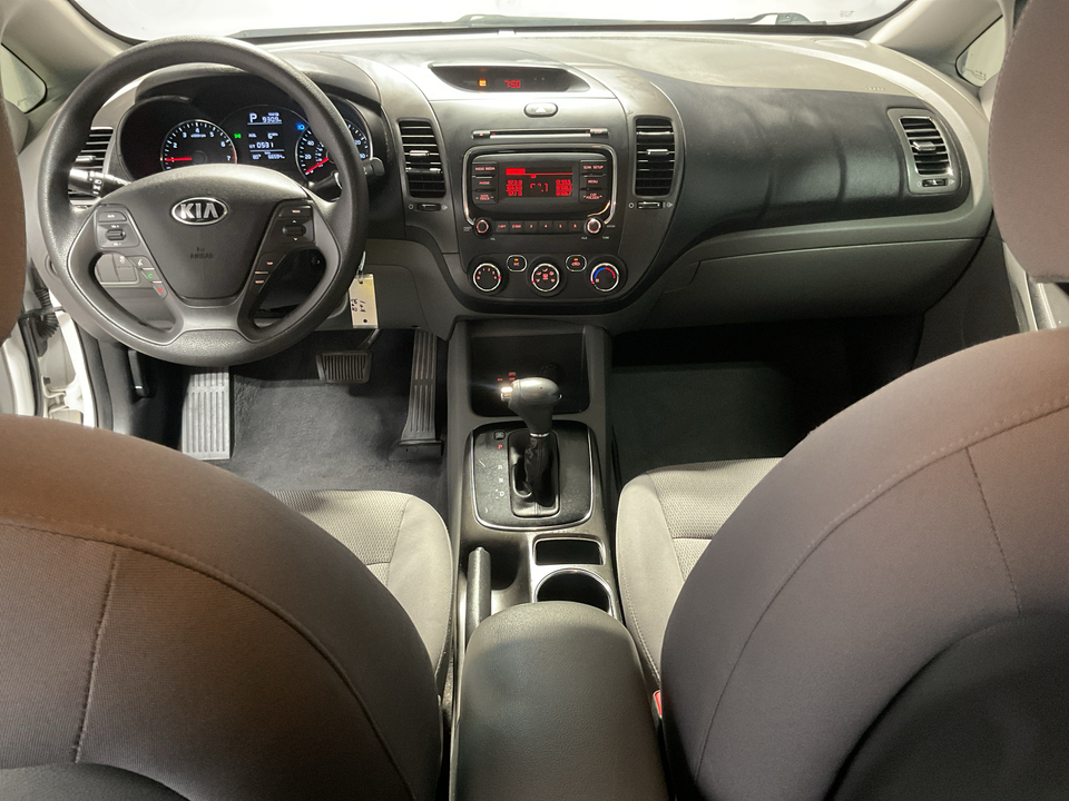 2017 Kia Forte LX 6A
