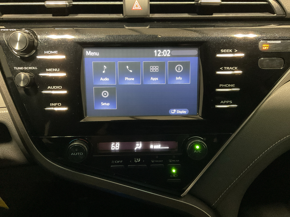 2018 Toyota Camry SE