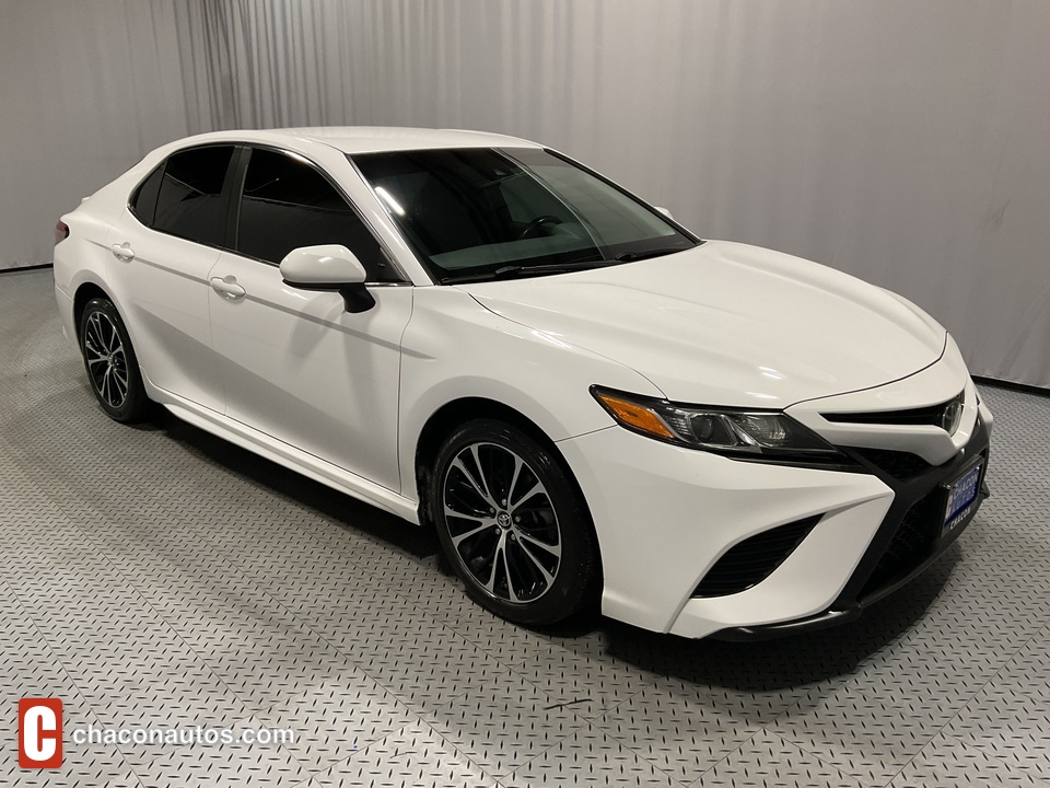 2018 Toyota Camry SE