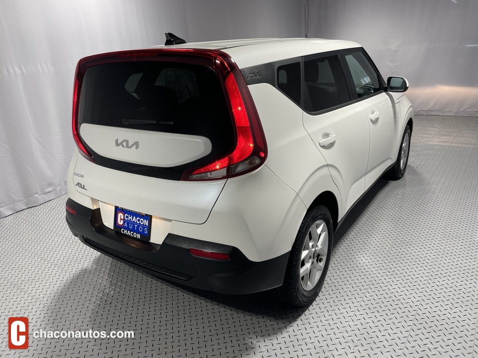 2022 Kia Soul LX CVT