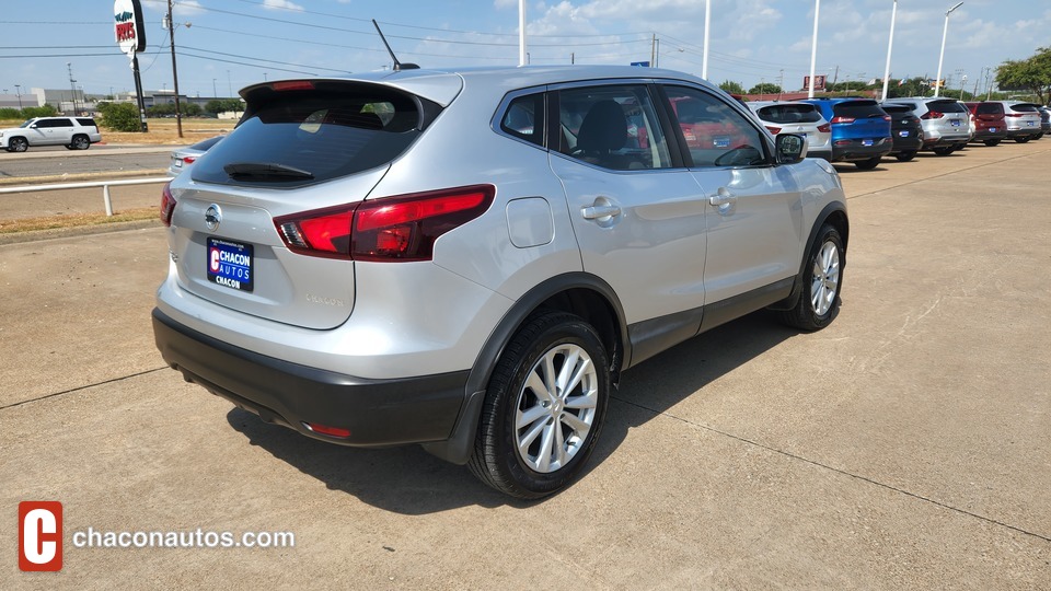 2018 Nissan Rogue Sport SV
