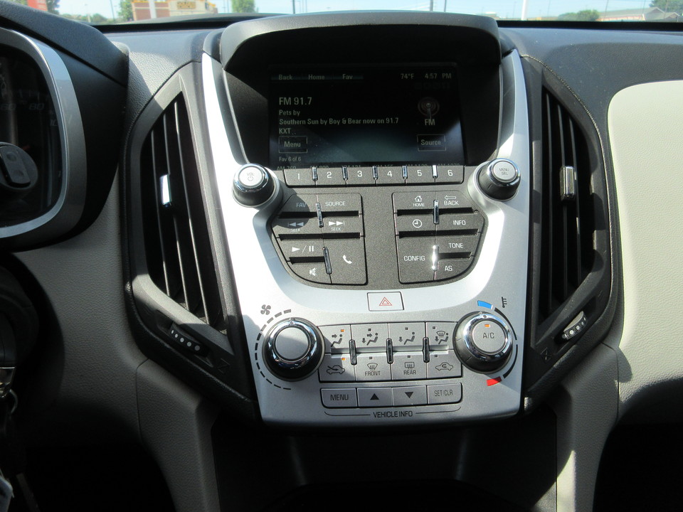 2016 Chevrolet Equinox LS 2WD