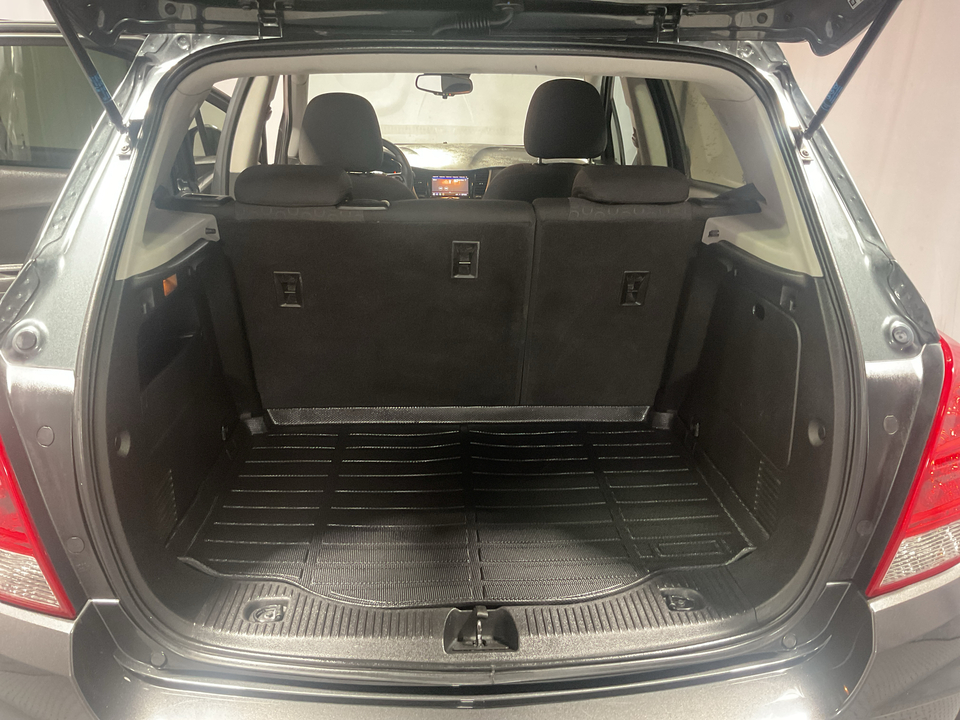 2020 Chevrolet Trax LS FWD