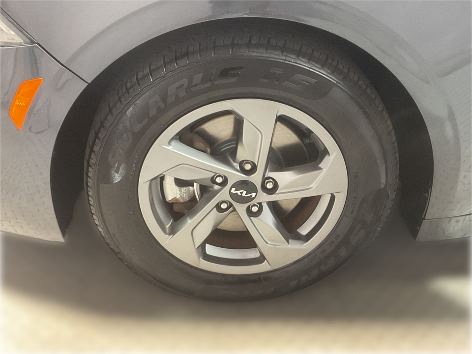 2022 Kia K5 LXS