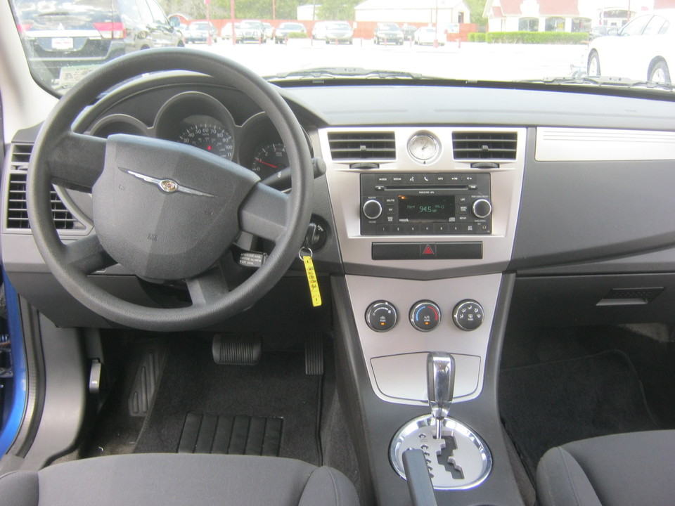 2010 Chrysler Sebring Sedan Touring