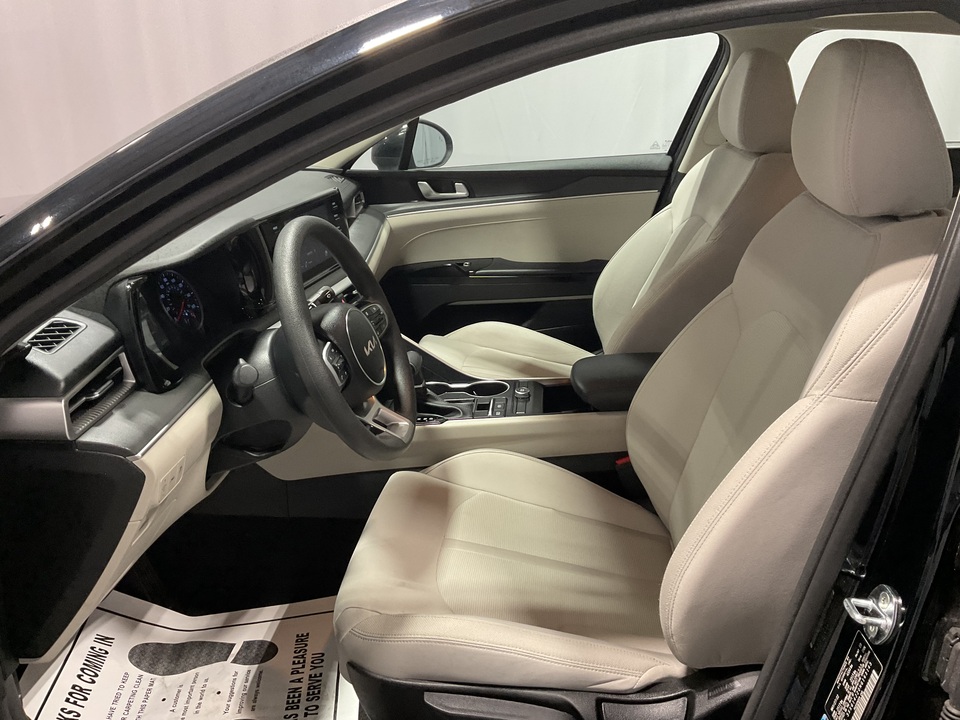2022 Kia K5 LXS