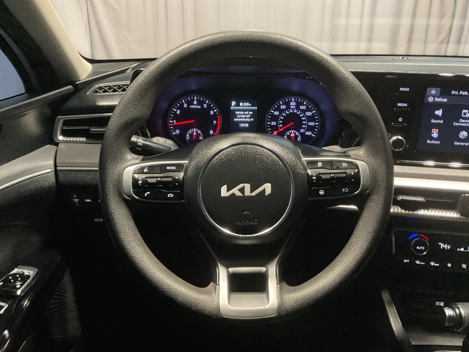 2022 Kia K5 LXS