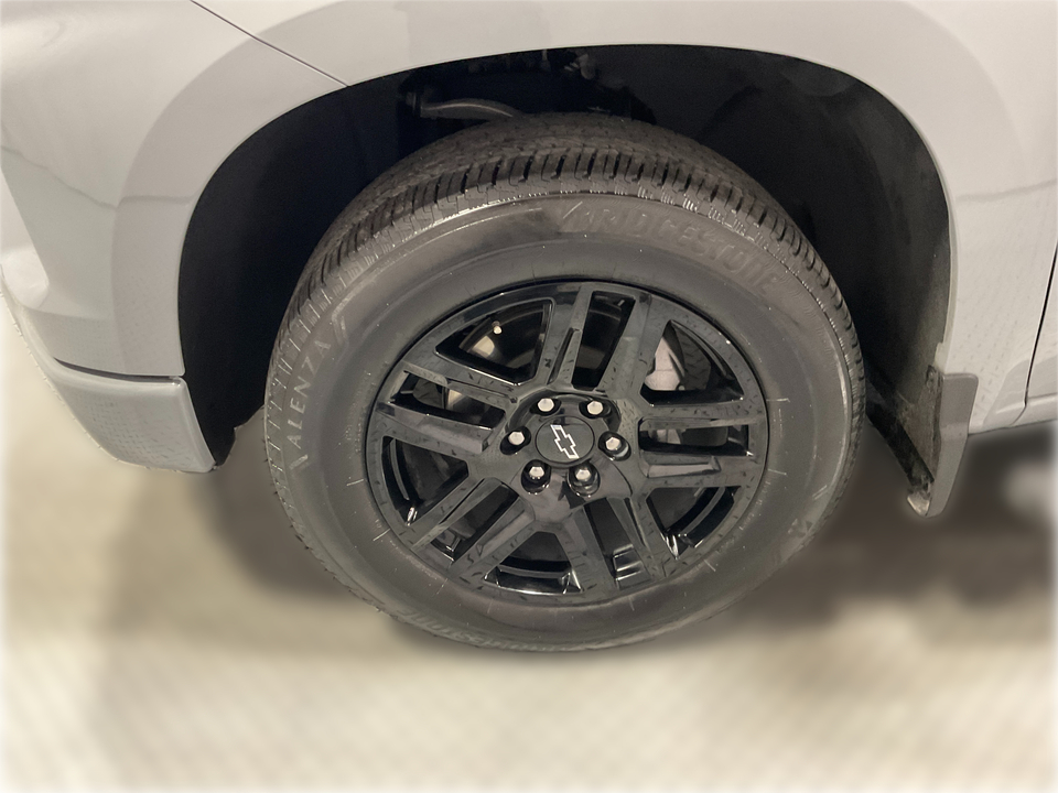 2025 Chevrolet Silverado 1500 RST Crew Cab 2WD