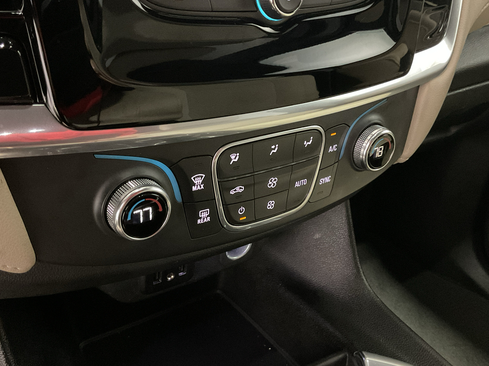 2022 Chevrolet Traverse LS FWD