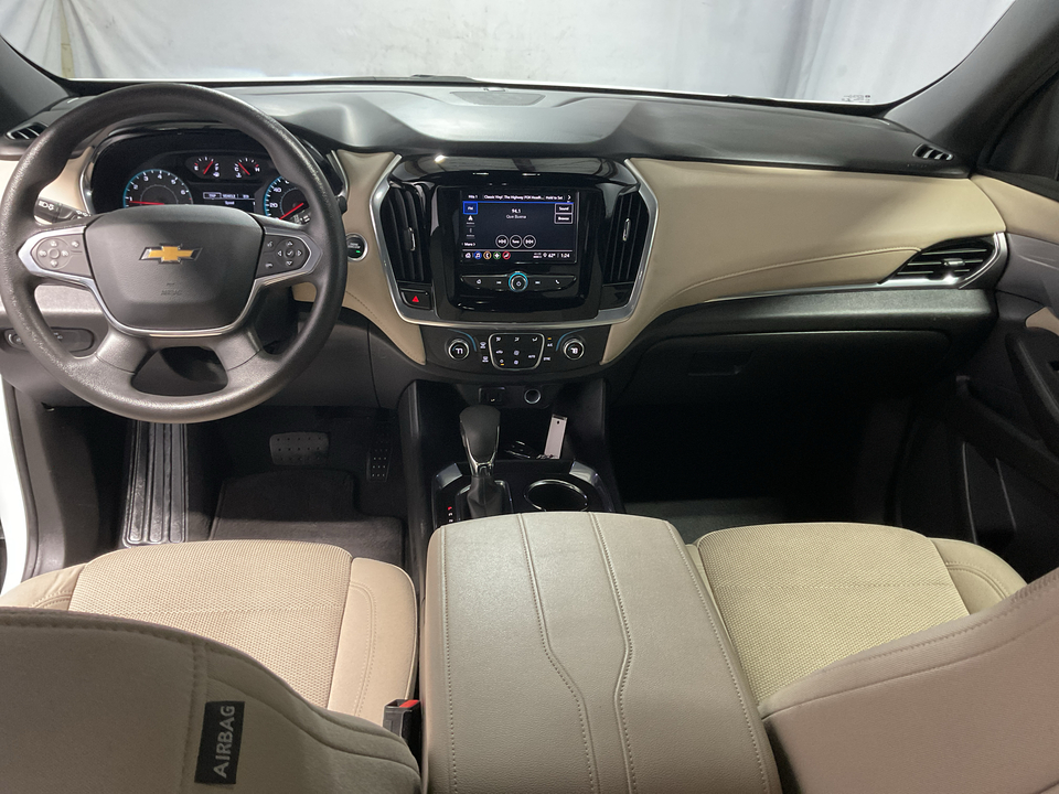 2022 Chevrolet Traverse LS FWD