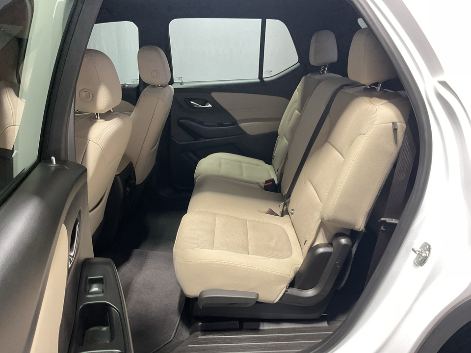 2022 Chevrolet Traverse LS FWD