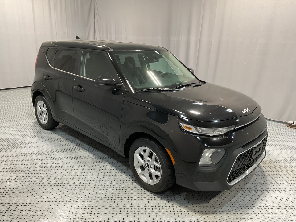 2022 Kia Soul LX CVT