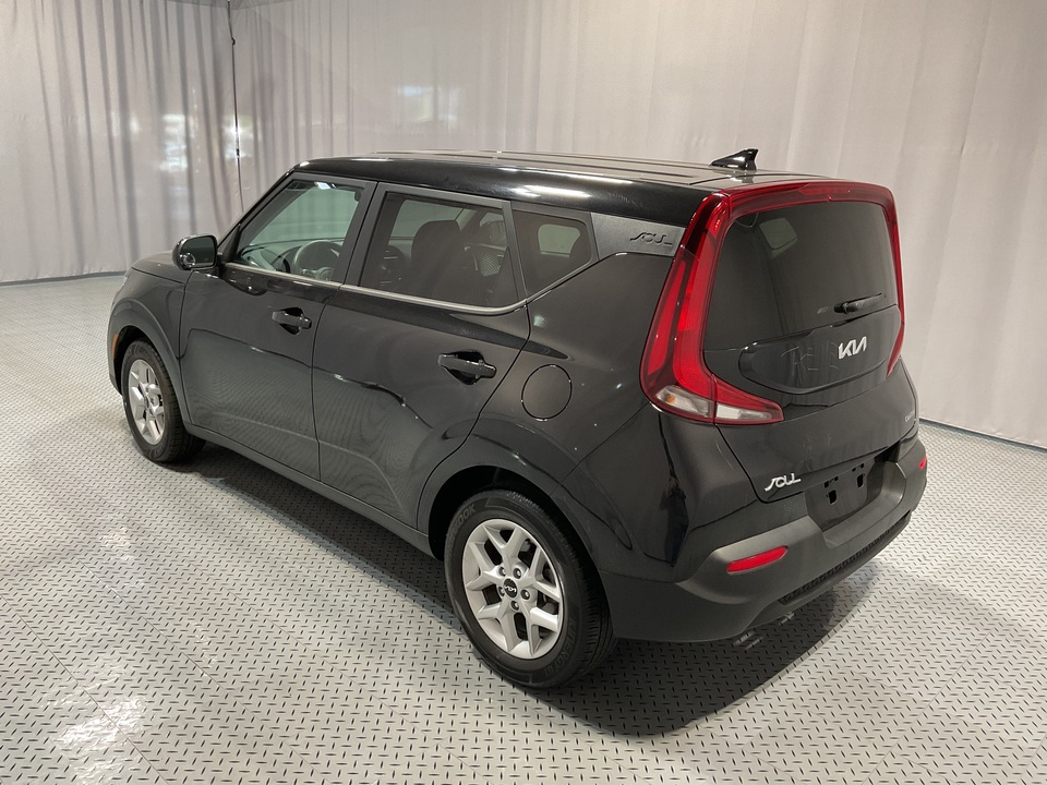2022 Kia Soul LX CVT