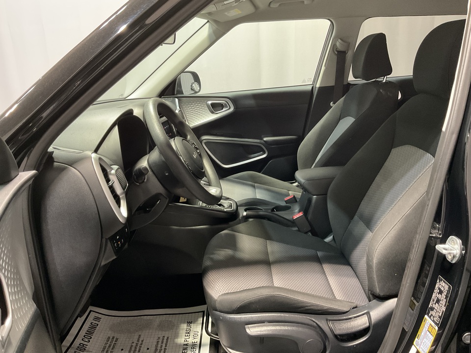 2022 Kia Soul LX CVT