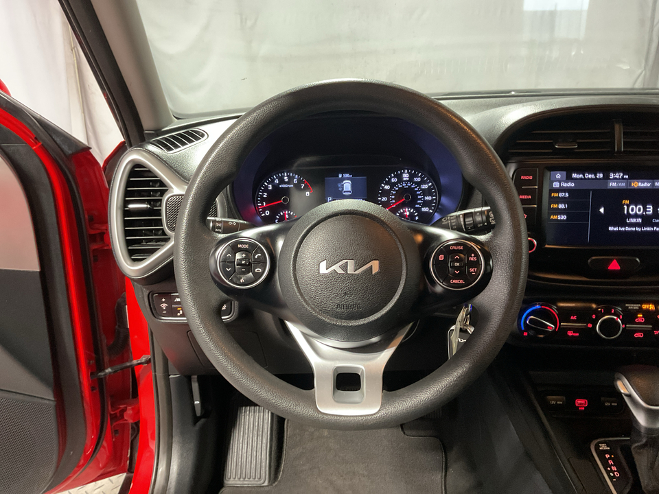 2022 Kia Soul LX CVT