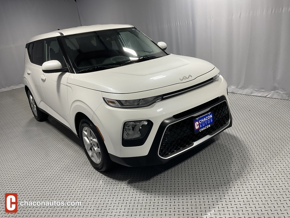 2022 Kia Soul LX CVT